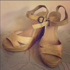 Frye Corrina Wedge Sandals NWOT